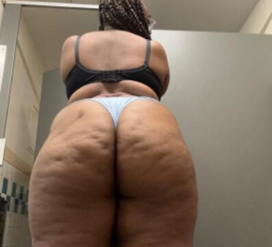 SEXY NUDE EBONY BBW!